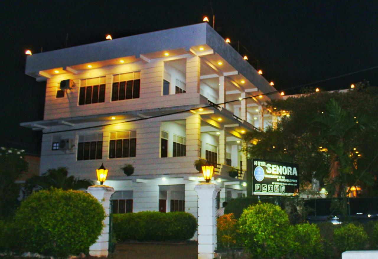 Hotel Senora Kataragama Esterno foto